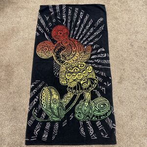 Walt Disney World Disneyland Beach Towel Mickey Mouse Henna Color
